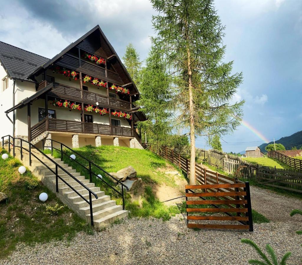 Roua Bucovinei Villa Sadova  Exterior photo